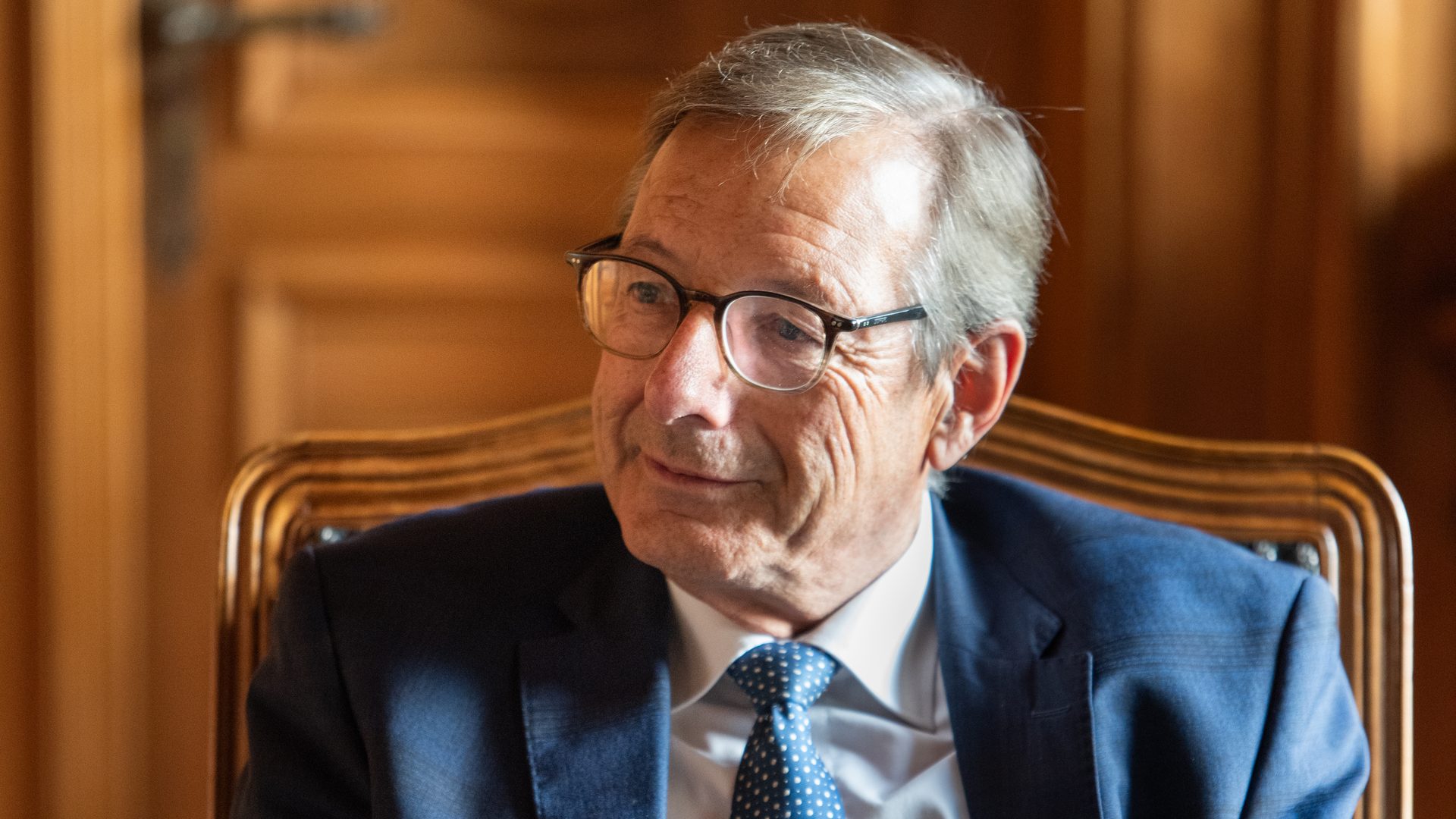 Ständerat Josef Dittli sitzt im Bundeshaus